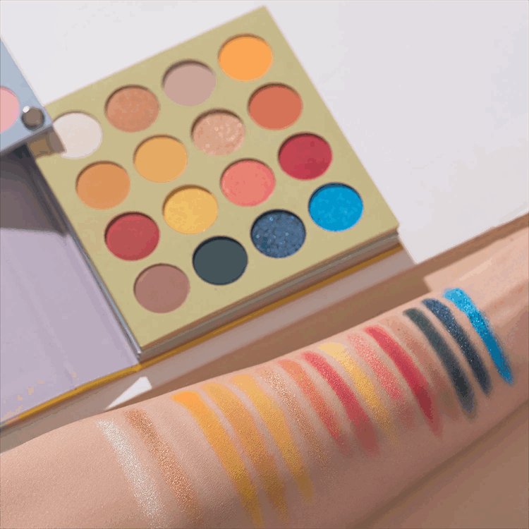 make your own eyeshadow palette