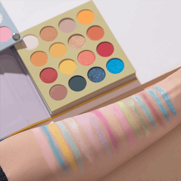 make your own eyeshadow palette